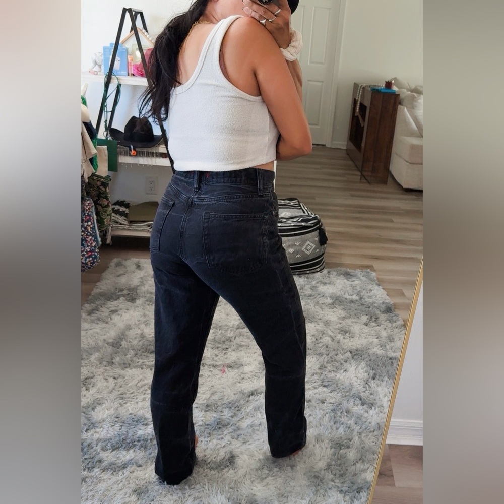 ZARA VINTAGE WASH HIGH RISE MOM JEANS - Picture 3 of 7